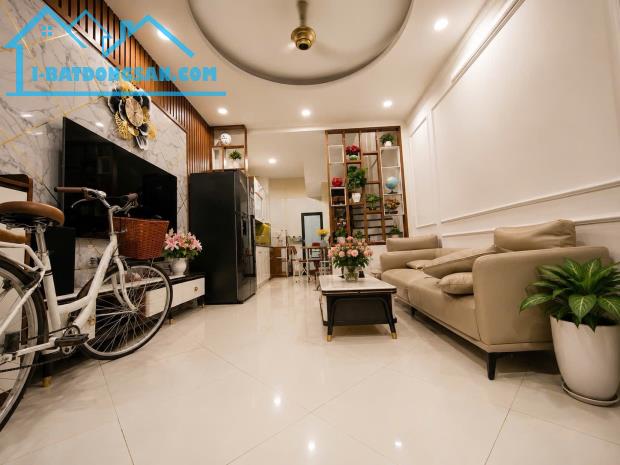 💥6 tỷ có ngay nhà 30m2 - VF3 đỗ cửa - Ngõ nông, rộng thoáng💥