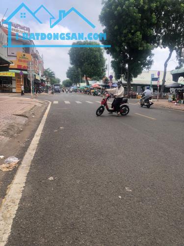Chủ cần chuyển nhượng Nhà phố Trung Tâm Thương Mại Ngãi Giao TP.HCM