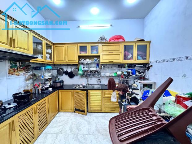 Gần Aeon mall Tân Phú nhỉnh 5Đ hẻm xh 6m đỗ cửa nhà 4tầng mới đẹp 40m2 sổ vuông đẹp