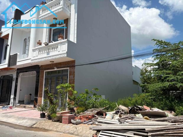 ❌❌ Bán nền đẹp đường C2 khu dân cư Phú An - 2.050 tỷ - LH 0949946604 QUÝ.
