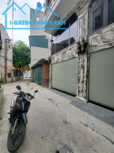 Bán nhà Thạch Bàn,Long Biên 7 tầng,62m,mt4m oto vào nhà nhỉnh 15 tỷ
