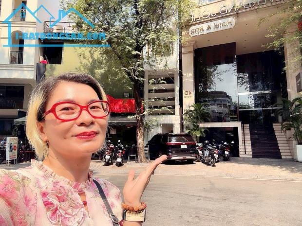 QUẬN1: BÁN TÒA NHÀ 8 TẦNG MẶT TIỀN THI SÁCH, P.SÀI GÒN- DT 7M*16M- CHÀO 60T- 0938676685