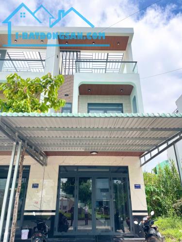 VỊ TRÍ NHÀ SÁNG ĐẸP GIÁ TỐT Bán Nhà 1 Trệt 2 Lầu Mới Đẹp - Đường A2 - KDC Phú An