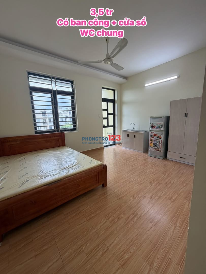 Cho thuê CHDV có ban công full NT mới ưu tiên sinh viên , sau lưng ĐH Văn Hiến Nguyễn Văn Linh