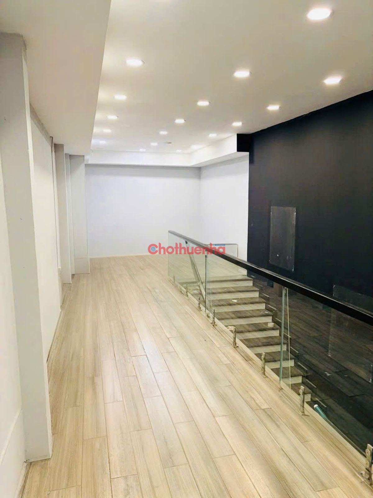 CHO THUÊ NHÀ MẶT TIỀN KINH DOANH KHU LÊ VĂN SỸ, PHÚ NHUẬN - DT 4X40M