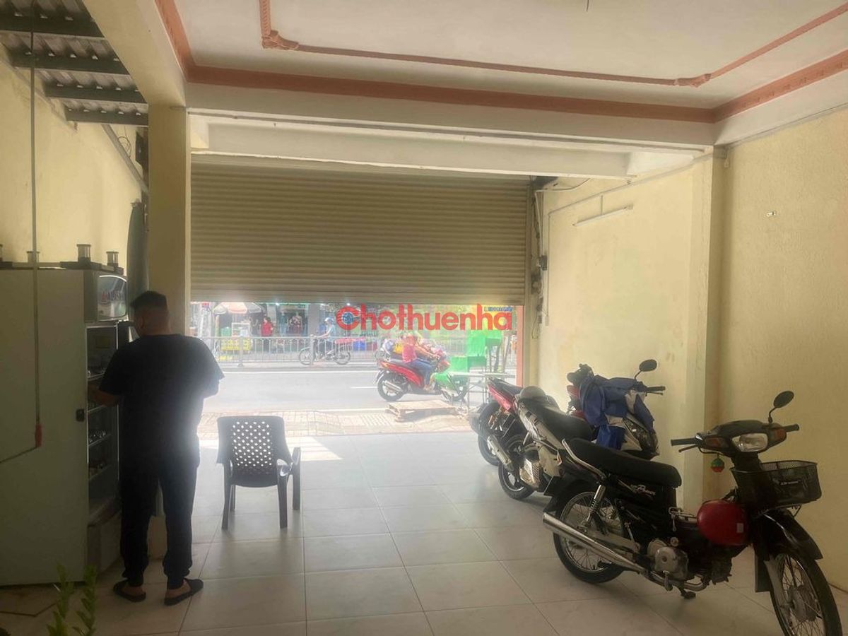 CHO THUÊ NHÀ NGUYÊN CĂN TẠI ĐỊA CHỈ MẶT TIỀN BÀ HOM, PHƯỜNG 13, QUẬN 6, DT: 5X27M