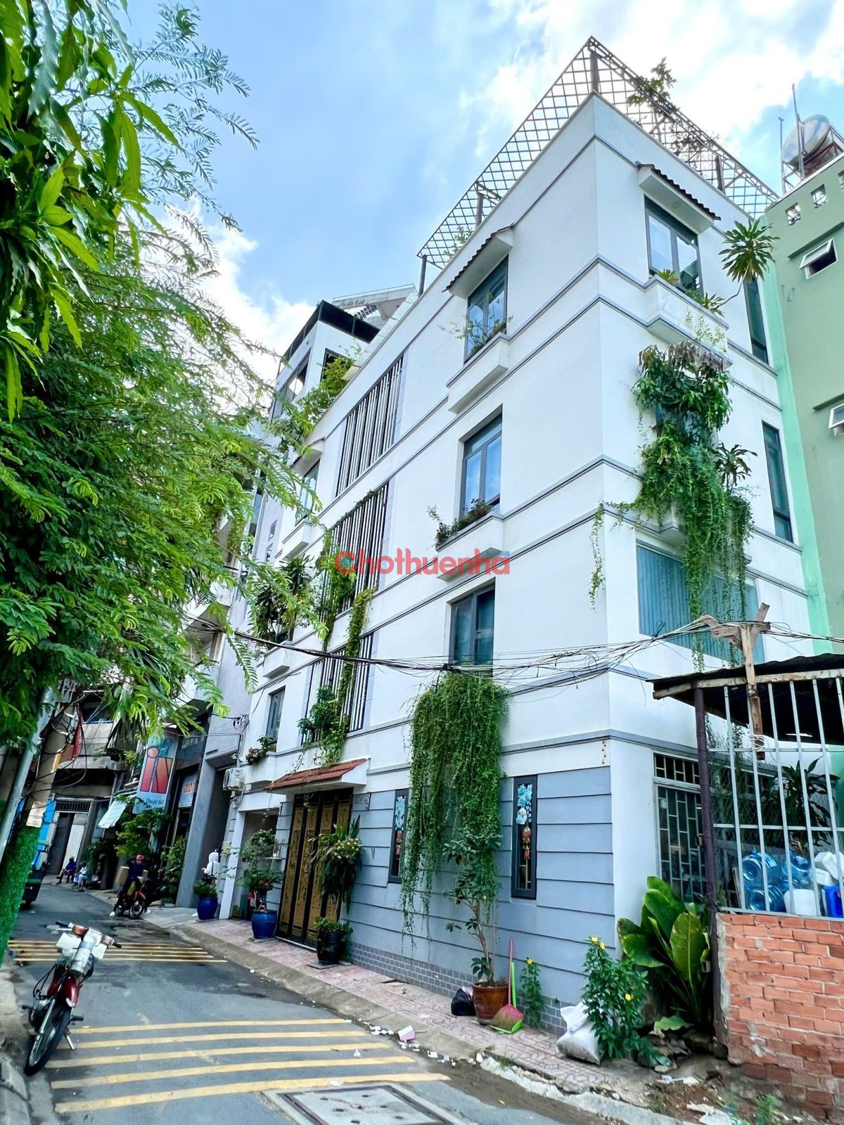 CHO THUÊ NHÀ MẶT TIÊN NGANG 14M QUẬN 5