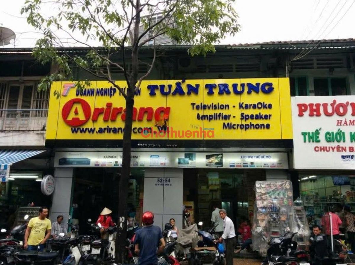 CHO THUÊ MẶT BẰNG ĐƯỜNG HUỲNH THÚC KHÁNG, QUẬN 1, DT: 4X15M