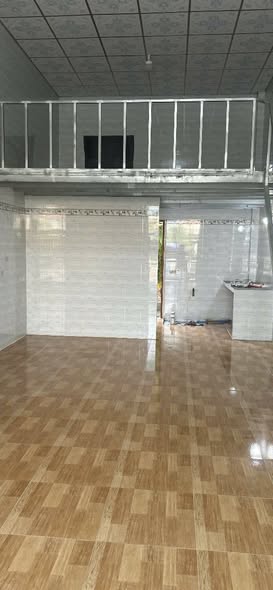 Em vừa trống 1 căn mặt tiền phù hợp vừa ở vừa kinh doanh nhỏ, tiệm nail,…