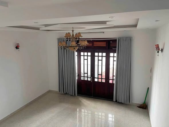 Lữ Gia